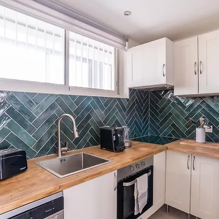 Sublime 71m Downtown And Near The ! Apartment Le Lavandou