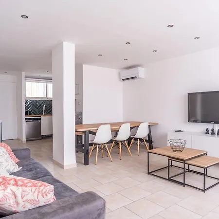 Sublime 71m Downtown And Near The ! * Le Lavandou